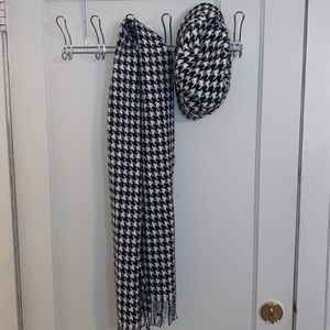 Houndstooth Hat and Scarf